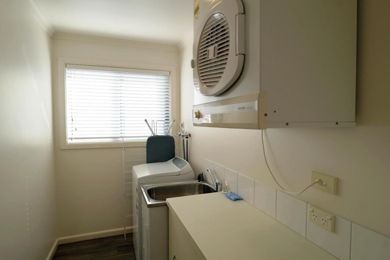 Captains Cove Resort - Waterfront Apartments Paynesville Buitenkant foto
